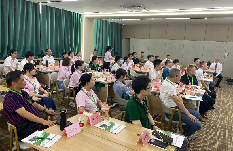 薩震節(jié)能空壓機(jī)雛鷹計(jì)劃訓(xùn)練營(yíng).jpg 薩震節(jié)能空壓機(jī)雛鷹計(jì)劃訓(xùn)練營(yíng).jpg