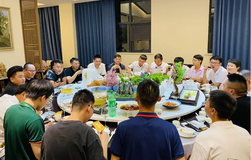 薩震節(jié)能空壓機(jī)雛鷹計(jì)劃訓(xùn)練營(yíng).jpg 薩震節(jié)能空壓機(jī)雛鷹計(jì)劃訓(xùn)練營(yíng).jpg