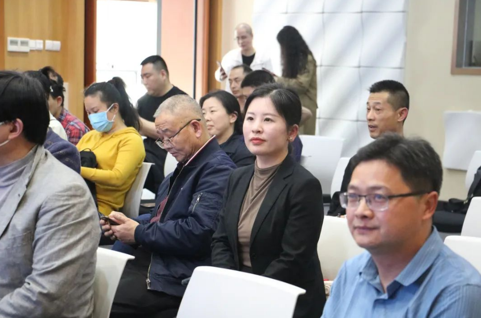 薩震節(jié)能空壓機(jī)廠家.png 薩震節(jié)能空壓機(jī)廠家.png